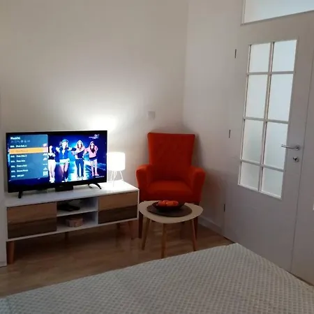 Stan, Eleven-elf Centar, Novo * Tuzla